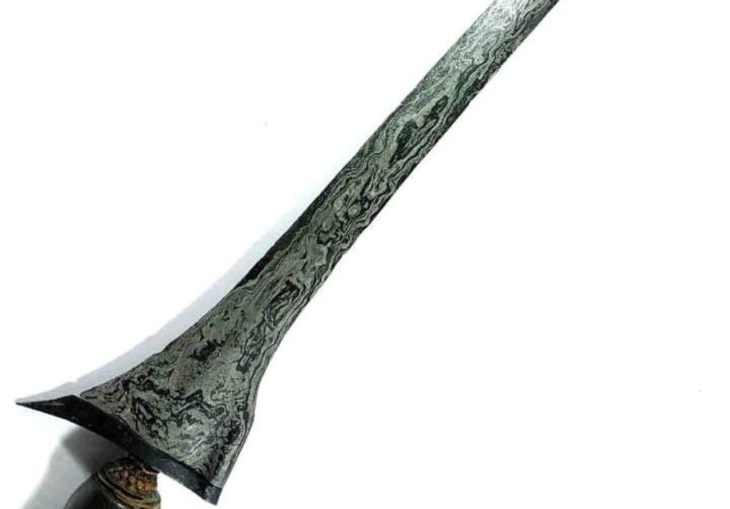 Dapur keris brojol yang terlihat sangat sederhana, namun nampak tegas dan berwibawa. (ISTIMEWA)