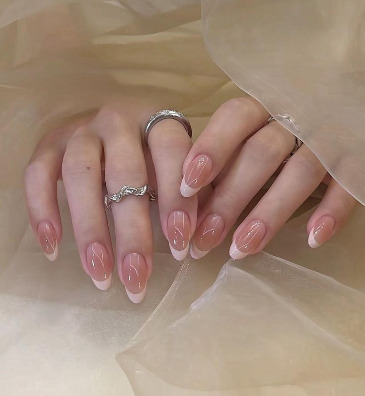 Tampil mempesona dengan nail art