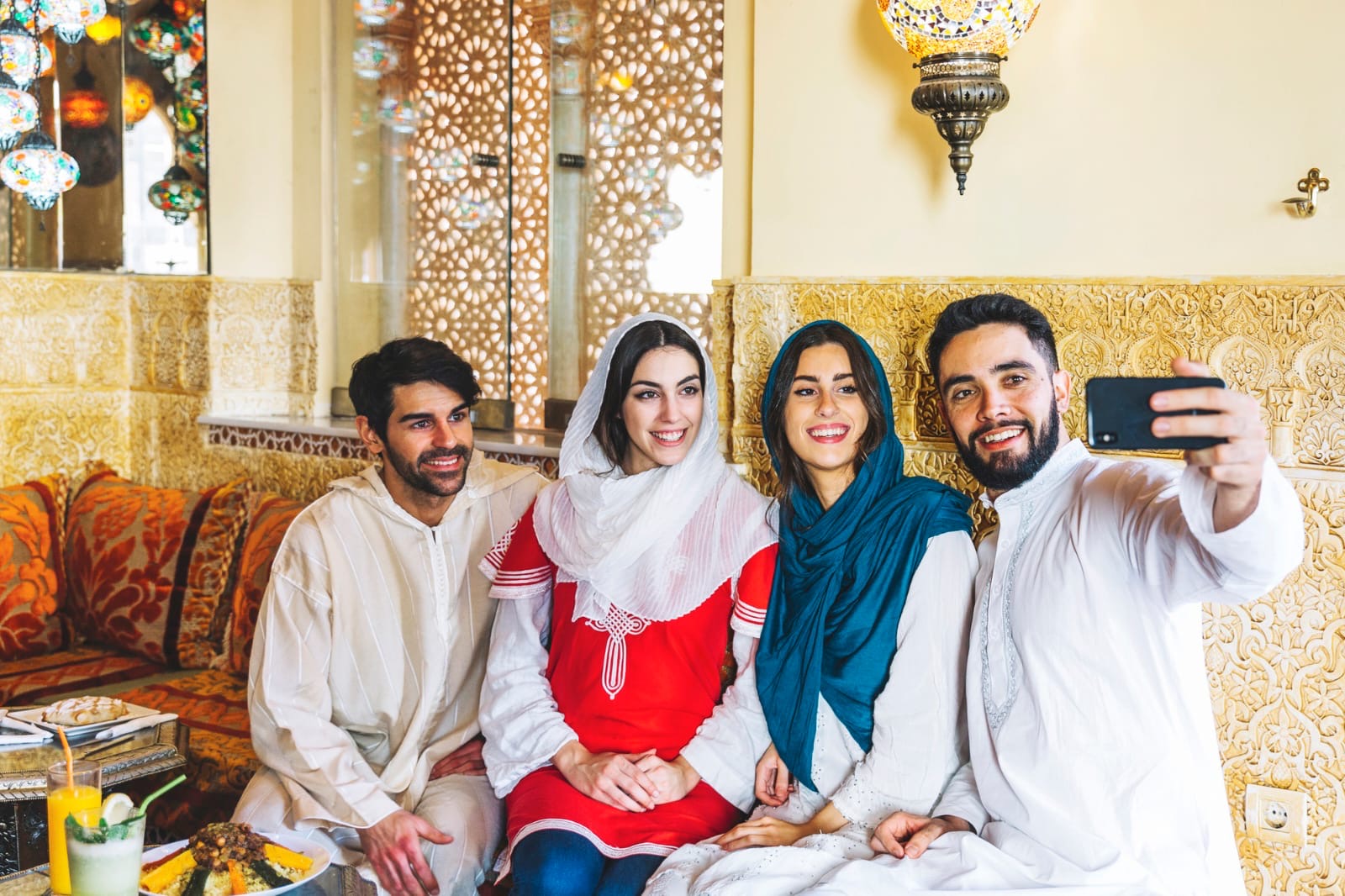 Foto keluarga estetik saat lebaran