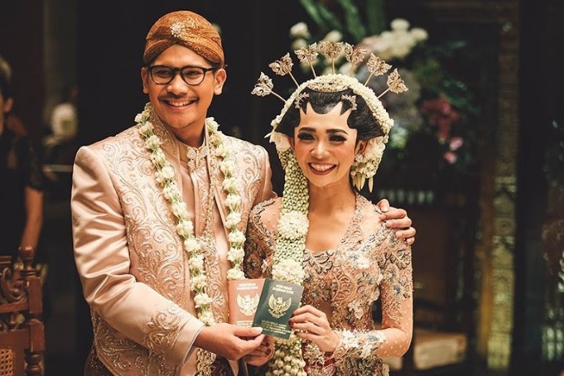 Ilustrasi pengantin adat Jawa. (PASSION JEWELERY)