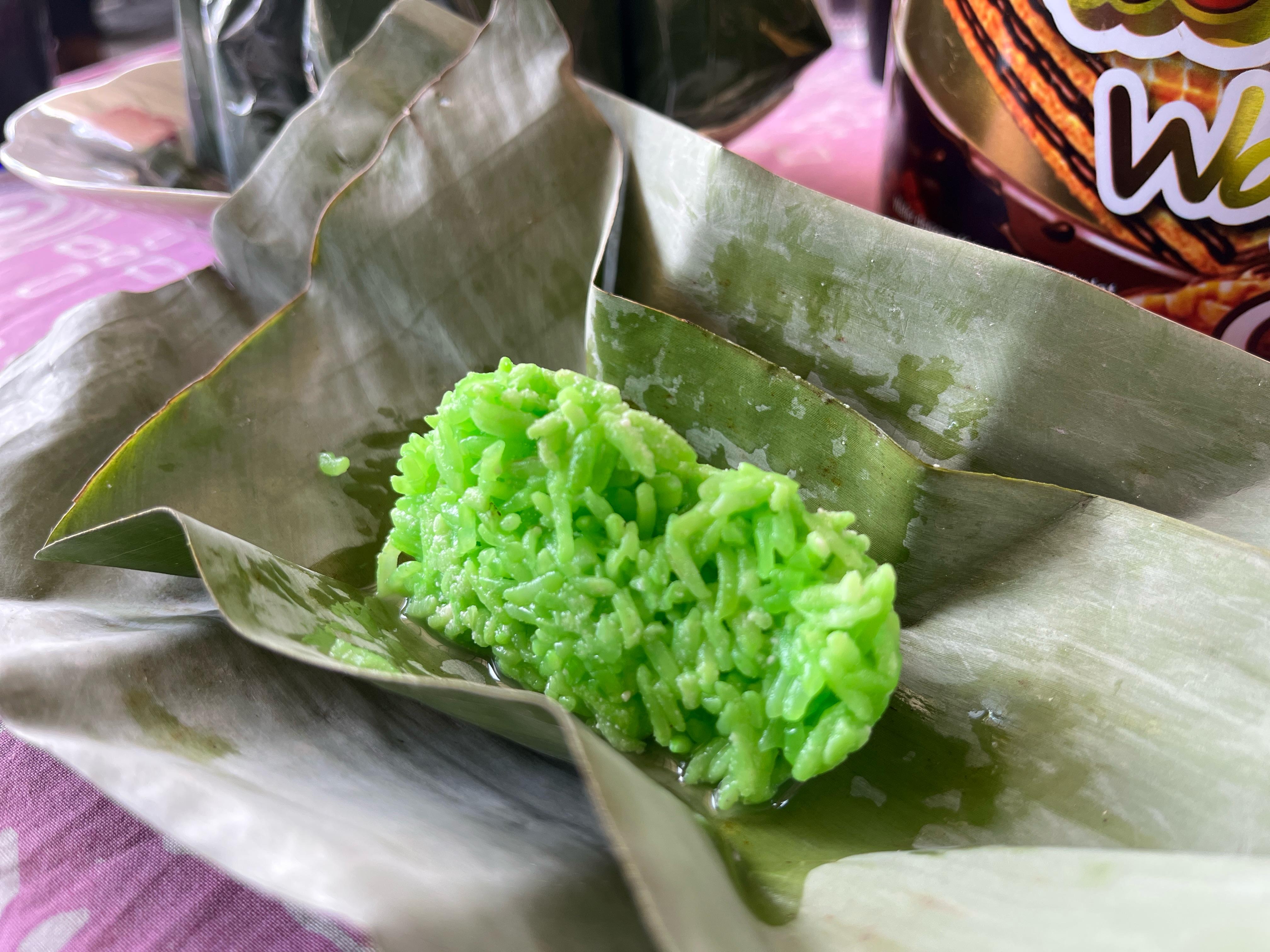 Lebaran Idul Fitri di Tulungagung kurang lengkap tanpa tape ketan. Ini filosofisnya