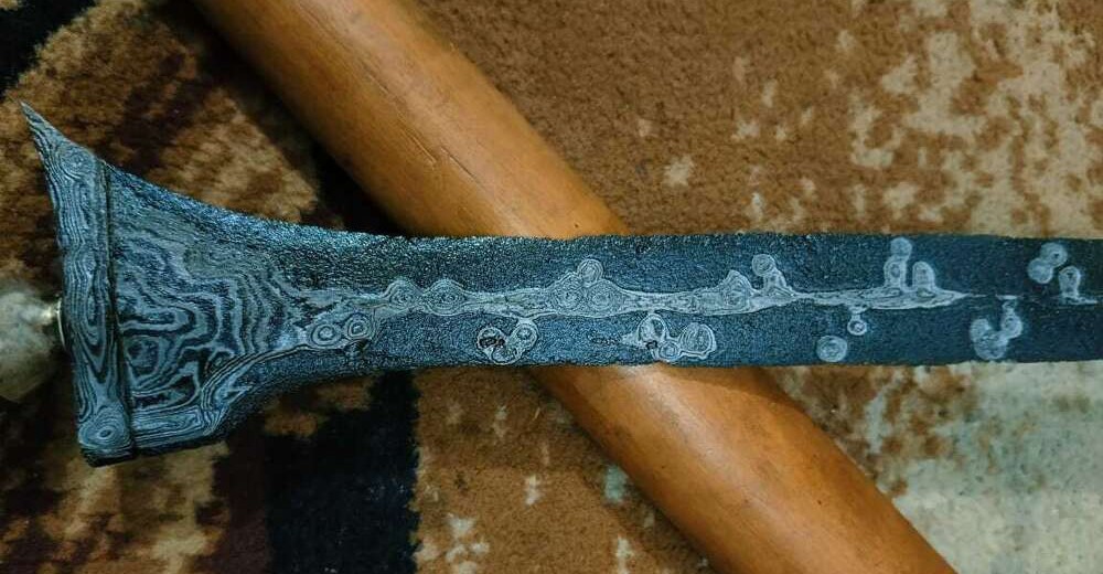 Keris berpamor sekar kopi
