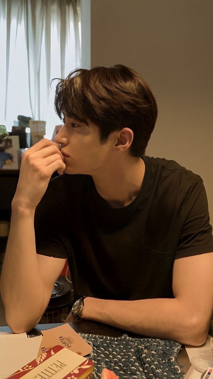 Aksi mulia Byeon Woo Seok donasi Rp 300 juta untuk pemulihan hutan