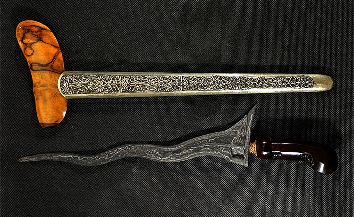 Contoh keris dapur kalanadah