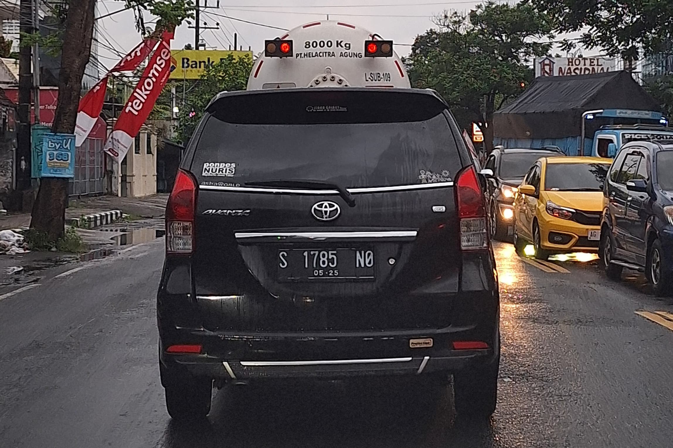 Salah satu kendaraan yang memiliki Nopol S Kabupaten Mojokerto (DR PERDANA/RADAR TULUNGAGUNG)