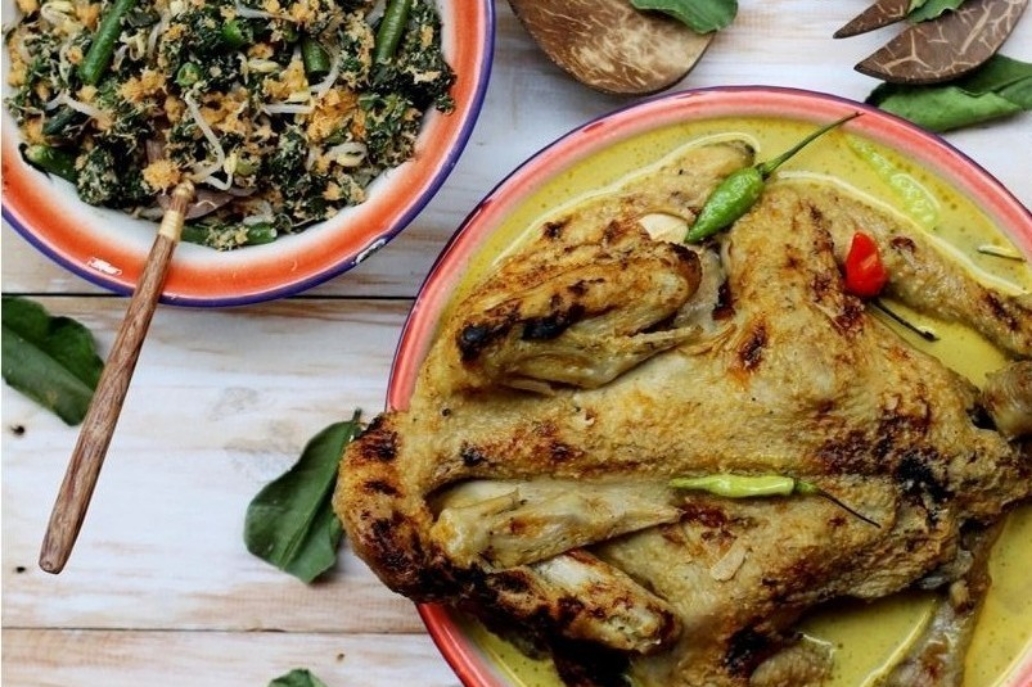 Ayam lodho yang menjadi salah satu makanan legendaris di Tulungagung. (PINTEREST)