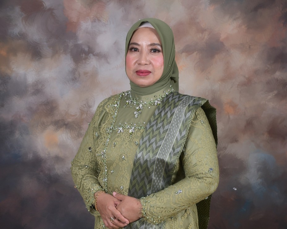 Ny Yuyun Ahmad Baharudin.