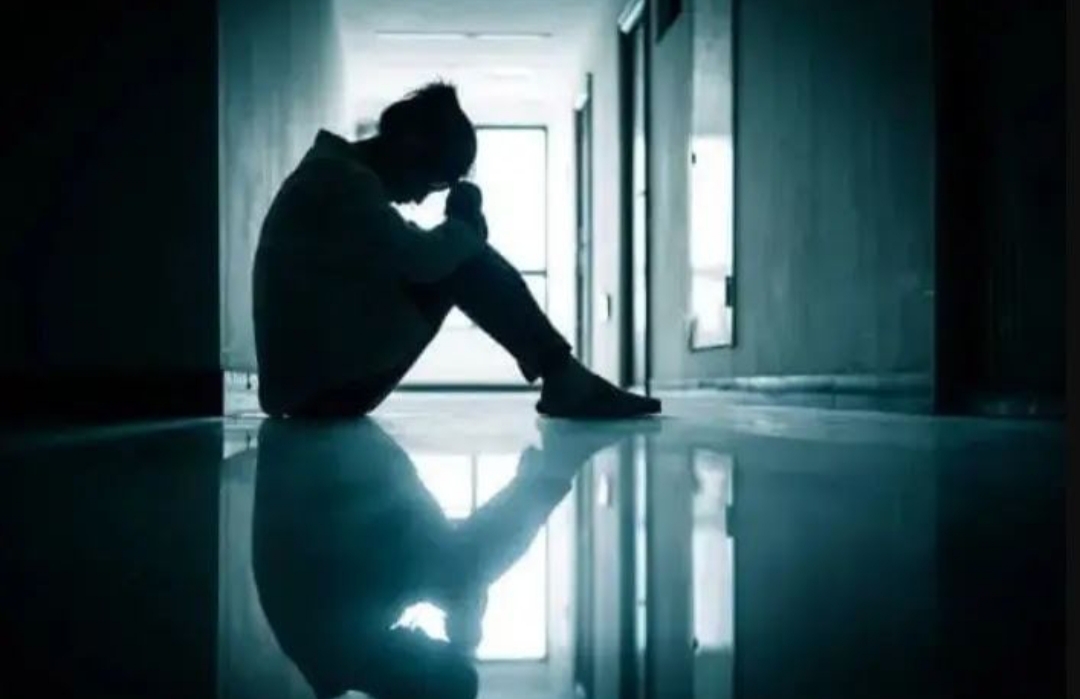 Merenungkan banyak dosa  @elena (pinterest)