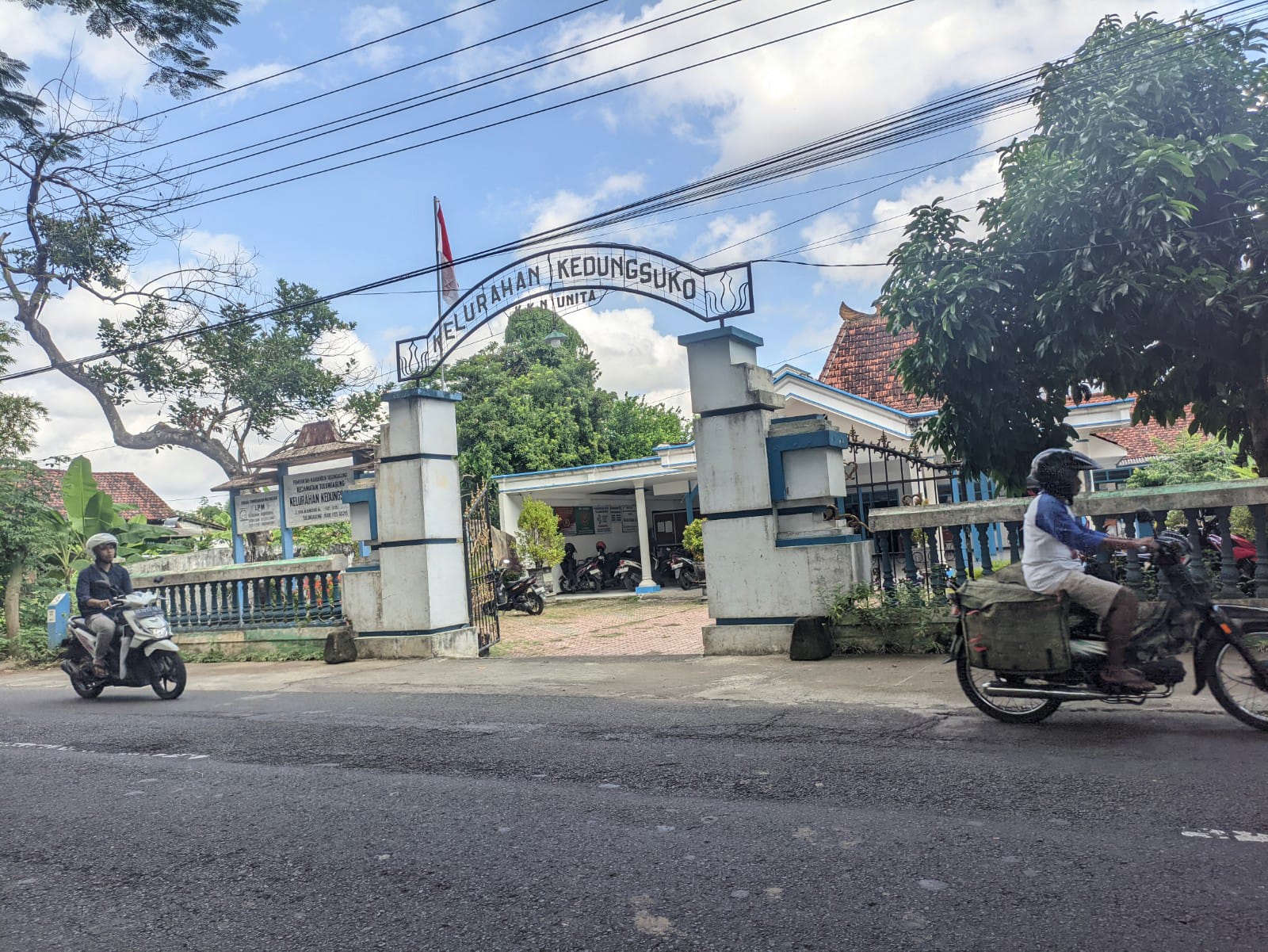 Kantor Kelurahan Kedungsoko menjadi pusat pemerintahan daerah ini. (HENDRA NOVIAS/RADAR TULUNGAGUNG)