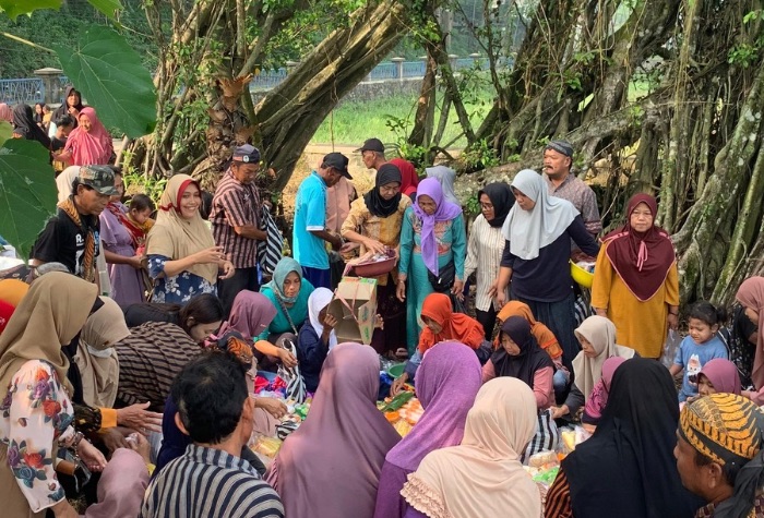 Proses ulur-ulur di Desa Ngentrong