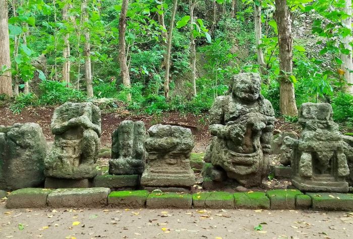 Goa Pasir di Tulungagung menyimpan misteri di balik ceruk batu