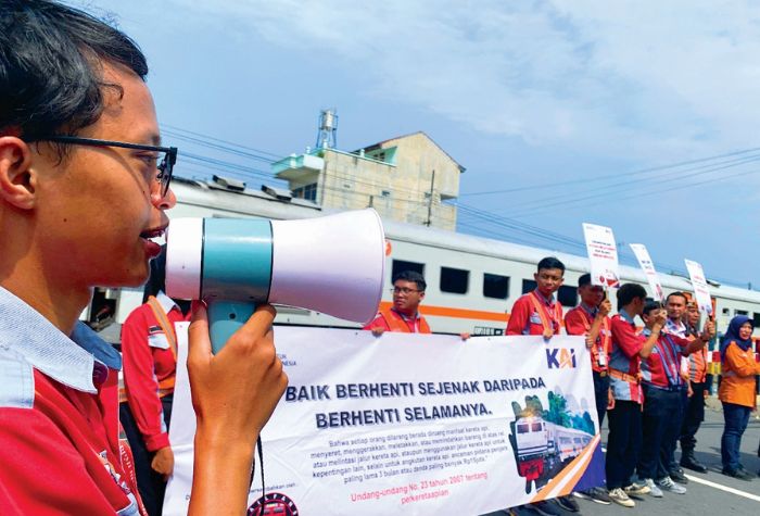 Berikan edukasi kerawanan dalam perlintasan sebidang kereta api