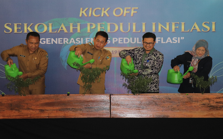 Kantor Perwakilan Bank Indonesia Kediri dan Pemkab Tulungagung gelar kick off Program Sekolah Peduli Inflasi (SPI) Tahun 2025, di Pendapa Kongas Arum Kusumaning Bangsa, Senin (19/5/2025).