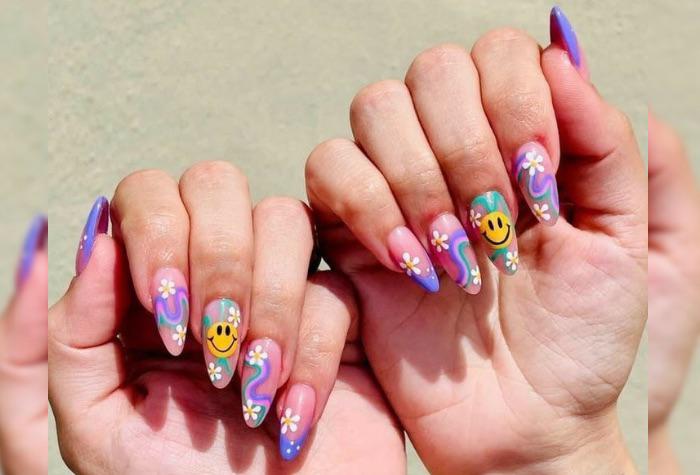 Tren nail art di Tulungagung kian digandrungi kaum hawa