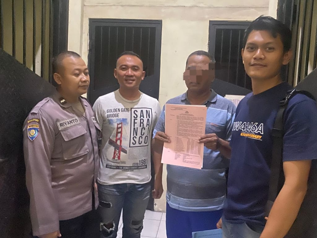 MJ, warga Trenggalek, ditangkap Unit Pidana Umum (Pidum) Satreskrim Polres Tulungagung karena  kasus dugaan pemalsuan surat cerai.