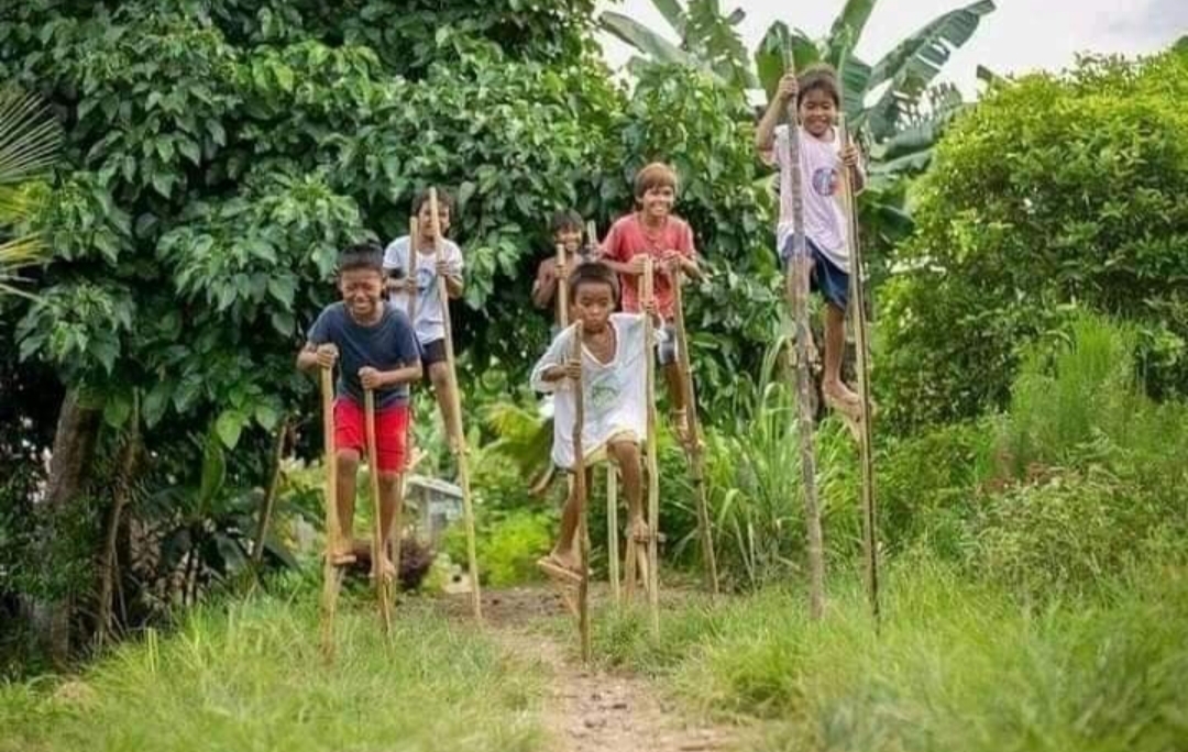Permianan tradisional bagi anak-anak Tulungagung yang hampir punah.