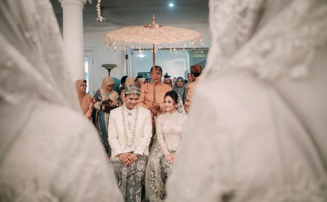 Ada tradisi perkawinan yang unik di Tulungagung masih terawat di saat gempuran perkembangan zaman.