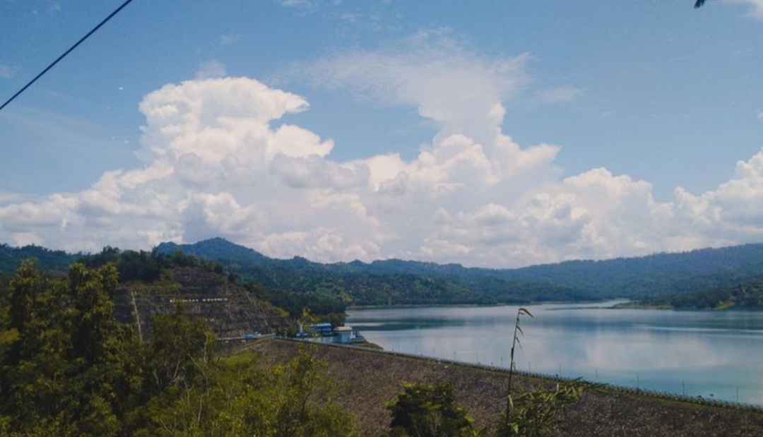 Tempat terbaik buat nerbangin drone dan dapet hasil visual yang bikin takjub, ada beberapa rekomendasi spot wajib di Tulungagung.