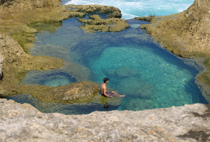 Temukan 6 destinasi wisata paling viral di Jalur Lintas Selatan (JLS) Tulungagung tahun 2025! Mulai dari Sine View hingga Pantai Kedung Tumpang, semuanya fotogenik dan wajib dikunjungi!