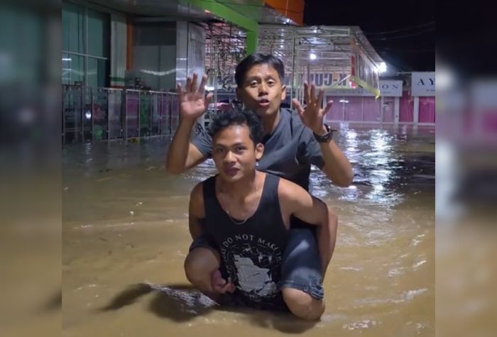 Begini kondisi garasi Kcunk Motor saat terkena banjir anjar pada Kamis, 5 Juni 2025.