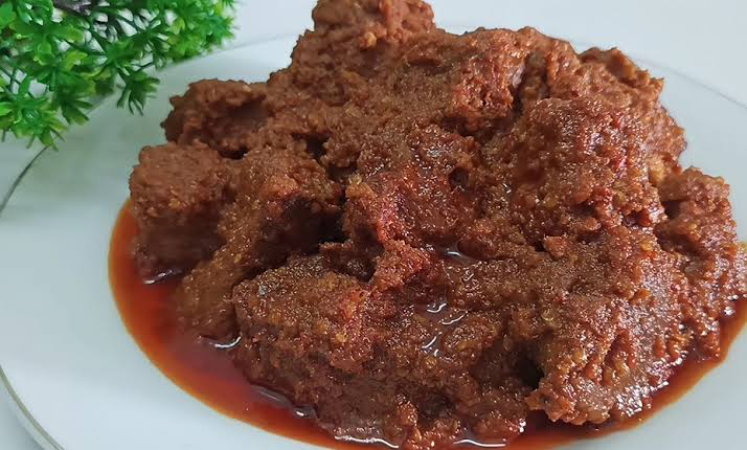 Siapa bilang masakan daging saat Idul Adha selalu itu-itu saja? Di Tulungagung, eksplorasi rasa tak pernah mengenal batas.