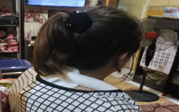 Derita NS, 27, perempuan asal Kecamatan Ngunut, Tulungagung, korban Tindak Pidana Perdagangan Orang (TPPO) di Kamboja, hingga kini belum berakhir.
