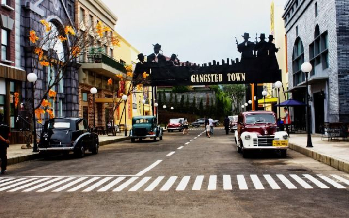 Malang menawarkan udara sejuk, panorama alam yang indah, serta berbagai pilihan tempat wisata yang cocok untuk semua kalangan. Salah satunya adalah Museum Angkut.