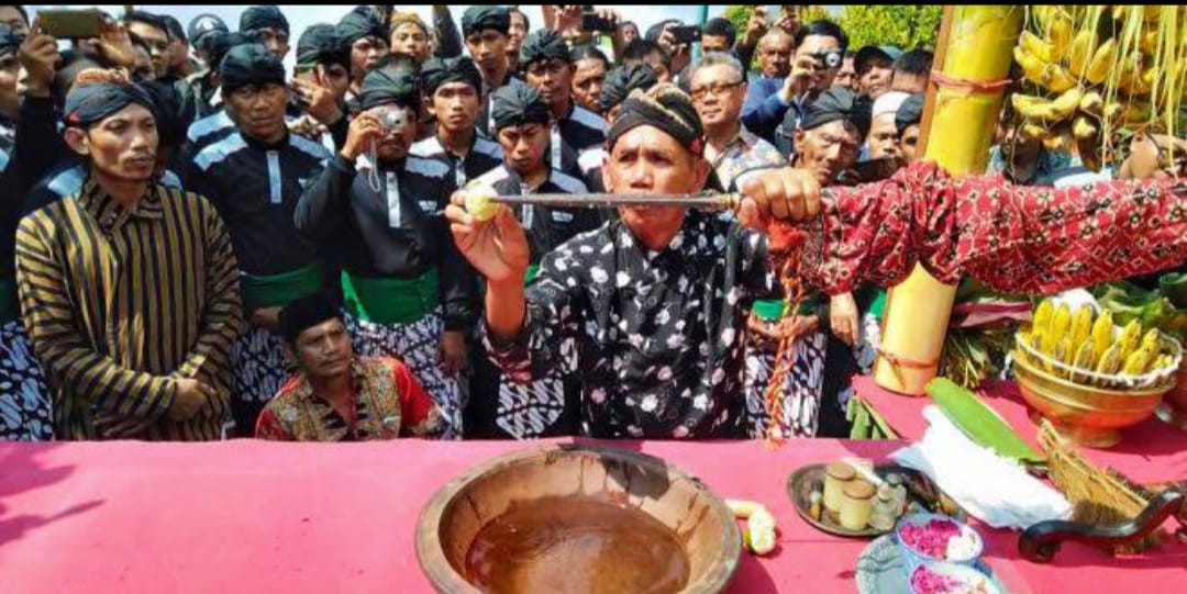Momentum malam Satu Suro dianggap sakral dan penuh makna mistis oleh masyarakat Jawa.