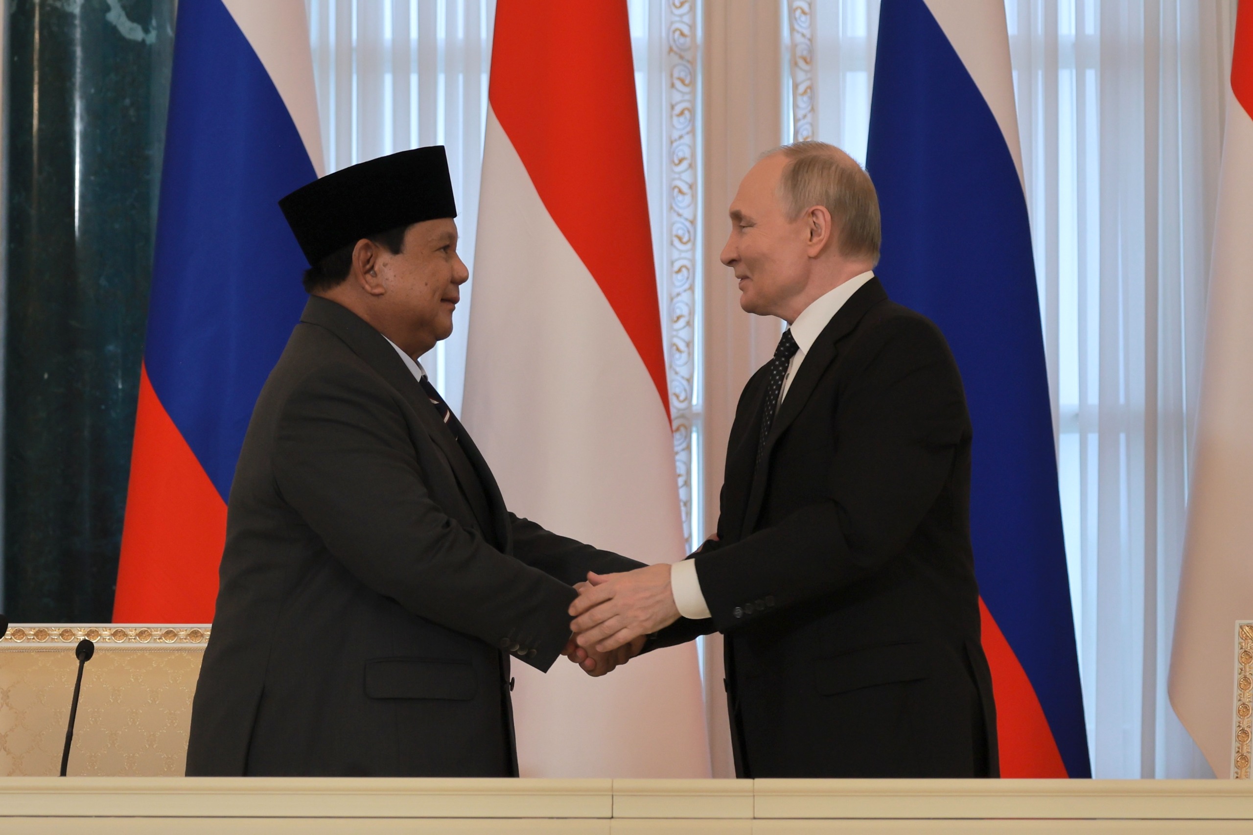 Pertemuan bilateral antara Presiden Prabowo dan Presiden Rusia Vladimir Putin di St. Petersburg membahas terkait kerja sama di bidang pendidikan dan sumber daya manusia.