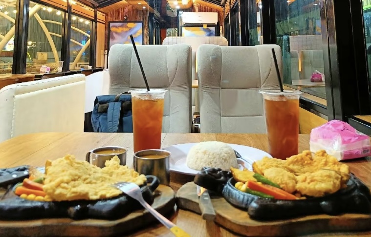 Bogowonto Culinary Center (BCC) menawarkan pengalaman makan berbeda bagi siapa saja yang berkunjung ke Kota Madiun.