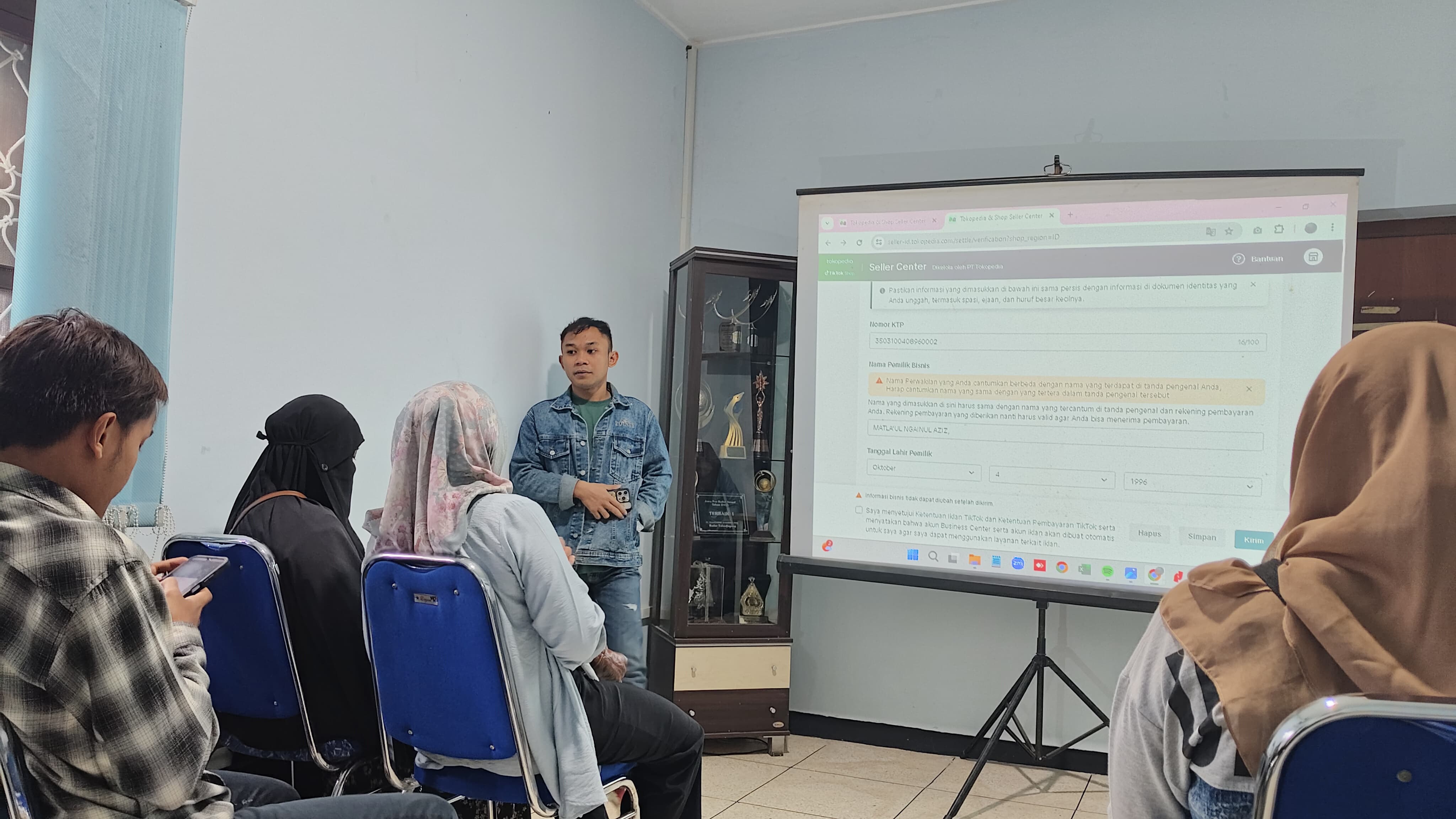 Kegiatan Optimalisasi Marketplace yang diinisiasi oleh Radar Tulungagung digelar Senin (23/6/2025).