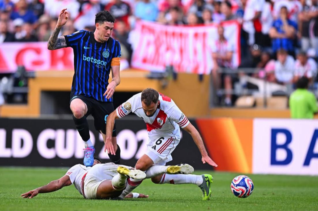 Inter Milan memastikan langkah ke babak enam belas besar Piala Dunia Antarklub usai meraih kemenangan atas River Plate.