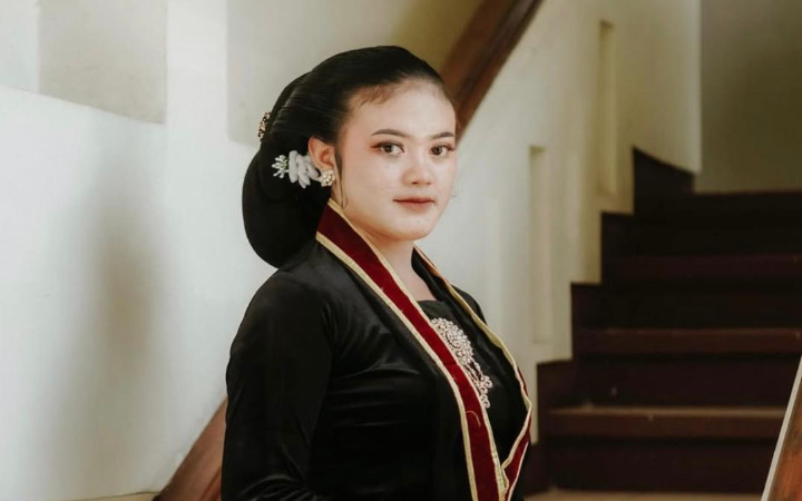 Gadis asal Tulungagung, Juana Jihan Saputri, mengolala sanggar Roso Sejati yang kini miliki ratusan anak didik tanpa ada biaya untuk berlatih.