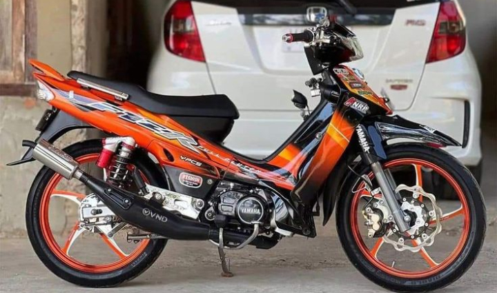 Yamaha F1ZR yang merupakan motor bebek 2-tak ini, yang sempat merajai jalanan Indonesia di era 1990-an hingga awal 2000-an, kini kembali digemari.