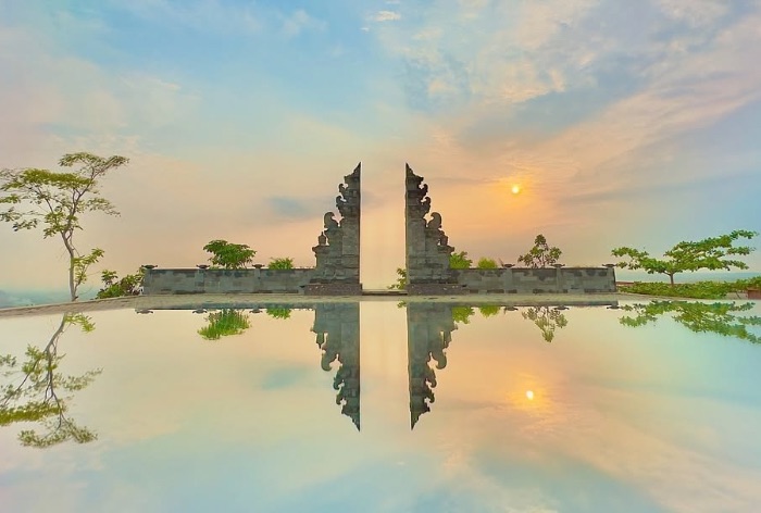 Pesona pemandangan ala Bali ternyata ada di wisata alam Tulungagung.