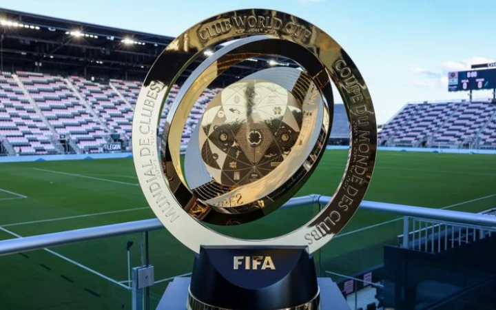 Amerika Serikat sedang menjadi panggung utama bagi pertarungan para raksasa klub dunia dalam ajang Piala Dunia Antarklub FIFA 2025.