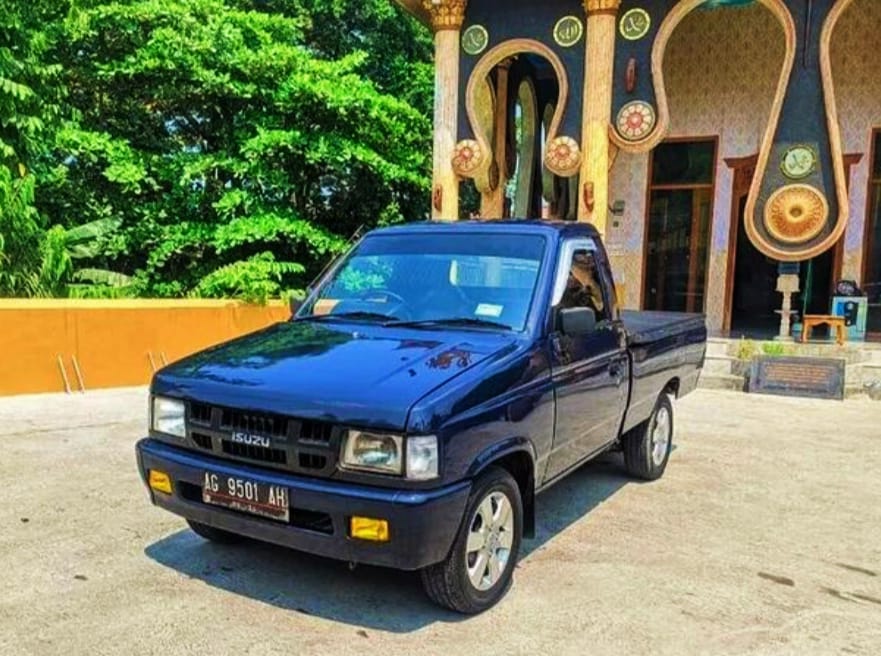 Meskipun era mobil listrik dan bensin modern terus berkembang, mobil diesel legendaris tetap jadi favorit banyak pengendara di Tulungagung.