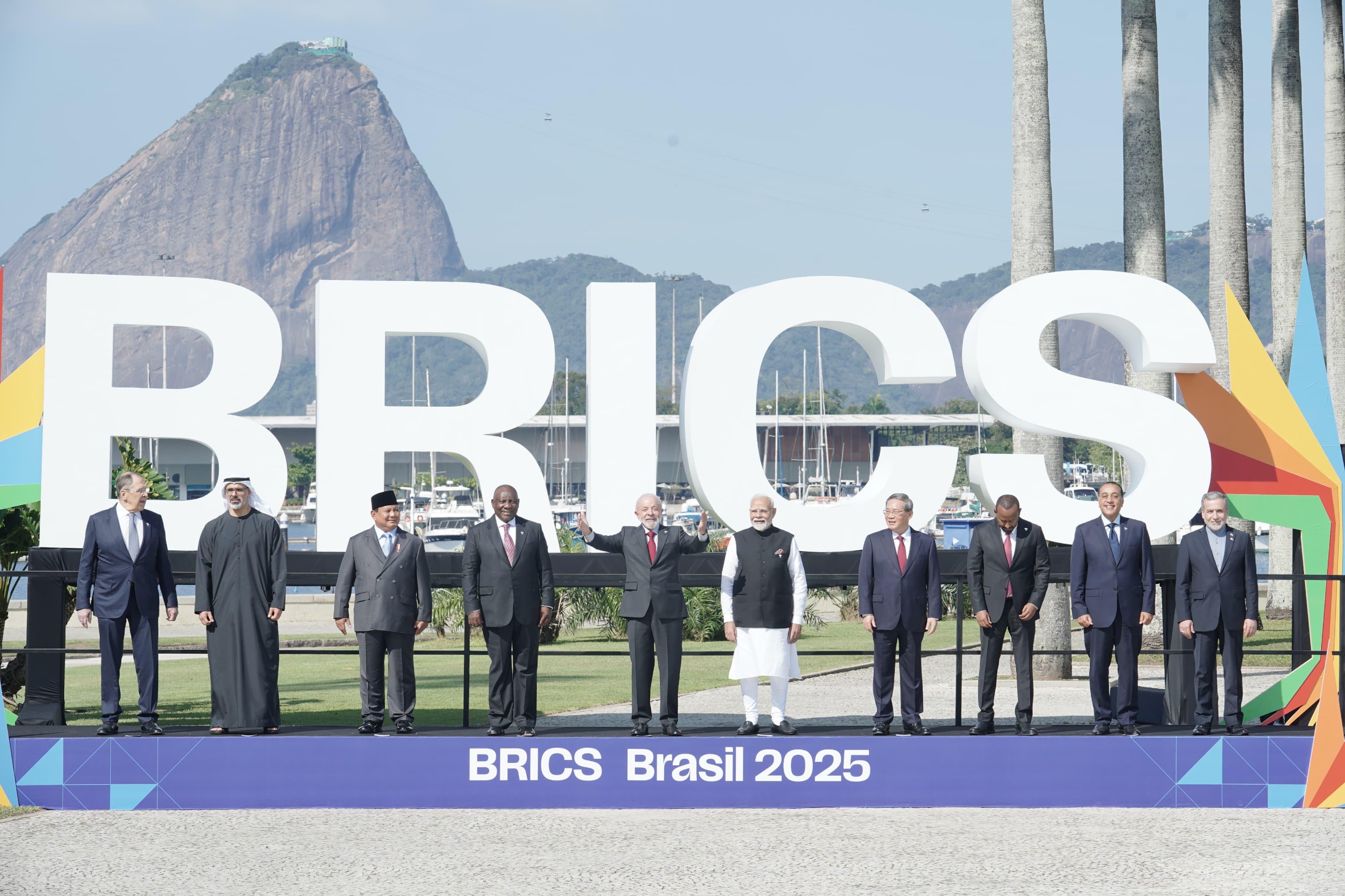 Presiden Prabowo Subianto menghadiri Konferensi Tingkat Tinggi (KTT) BRICS pertama kalinya sebagai kepala negara dari anggota penuh baru di Rio de Janeiro, Brasil, Minggu (6/7/2025).