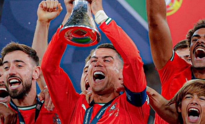 Cristiano Ronaldo menjadi sorotan tajam, sosok yang dikenal sebagai kapten timnas portugal itu sama sekali tak terlihat di pemakaman Diogo Jota.
