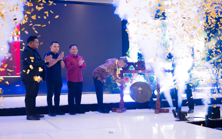 Bupati Tulungagung membuka Tulungagung Wedding Fair (TWF) Vol. 3. Event ini digelar dengan antusiasme tinggi dari pelaku industri pernikahan dan masyarakat, pada Jumat sd Minggu (11-13 Juli) 2025.