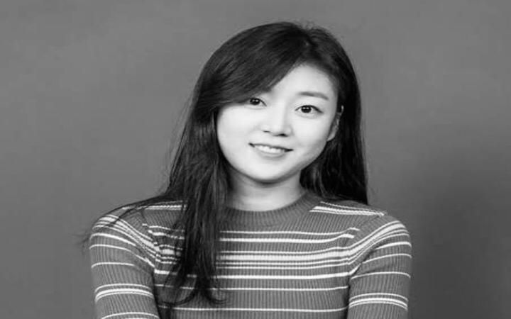 Aktris Korea Kang Seo‑ha meninggal dunia usai berjuang melawan kanker.  Aktris muda ini dikenal hangat dan inspiratif, baik di layar kaca maupun kehidupan aslinya.