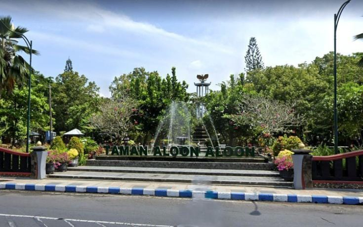 Tulungagung, sebuah kabupaten di Jawa Timur, tidak hanya dikenal dengan kekayaan alam dan batu marmernya, tetapi juga dengan gaya hidup tradisional masyarakatnya yang masih lestari hingga kini.
