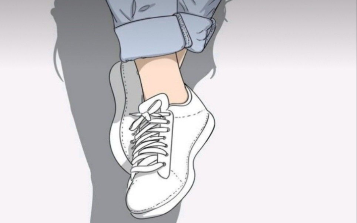 Sepatu bukan hanya kebutuhan pelengkap berpakaian, tetapi juga menjadi bagian dari gaya hidup.
