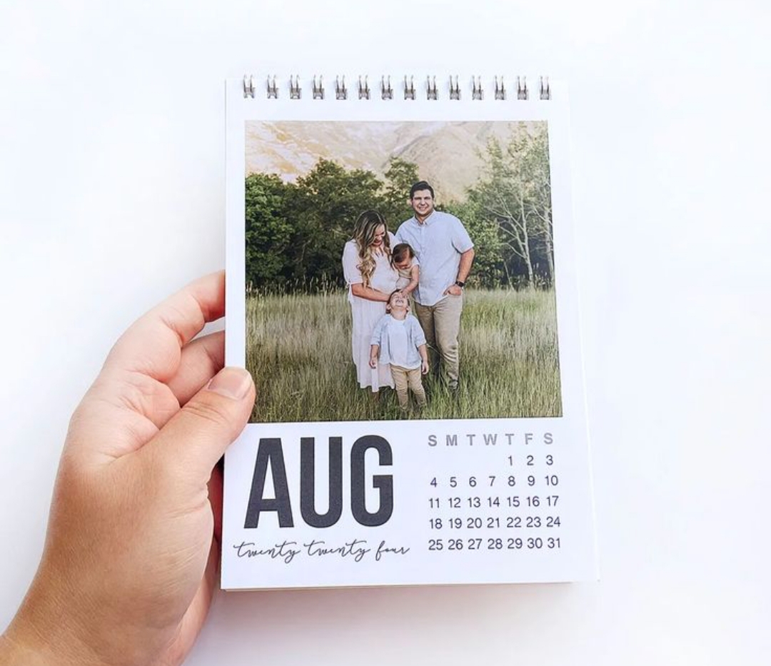 Kalender diam-diam menjadi pusat manajemen harian masyarakat desa Tulungagung.
