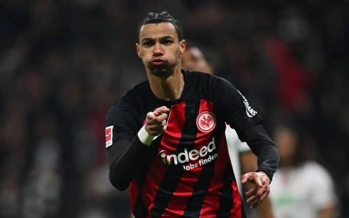 Liverpool akhirnya mengamankan tanda tangan  Hugo Ekitike, dari Eintracht Frankfurt, dengan transfer yang disebut mencapai angka fantasis.