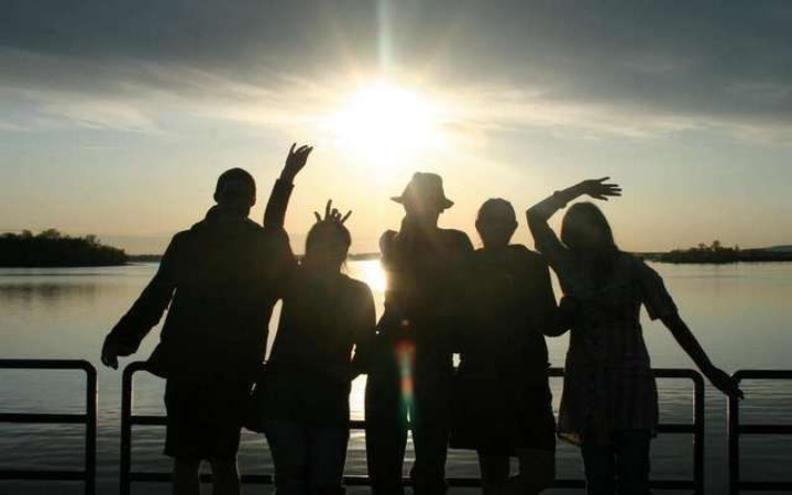 Hari Persahabatan Internasional diperingati setiap 30 Juli sebagai bentuk penghargaan terhadap pentingnya persahabatan dalam kehidupan manusia.