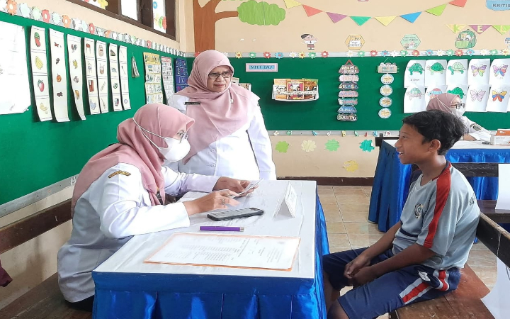 Dinkes Tulungagung menyebut program Pemeriksaan Kesehatan Gratis (PKG)&nbsp; mencakup seluruh jenjang pendidikan formal dan nonformal mulai dari SD, SMP, SMA, hingga pesantren.