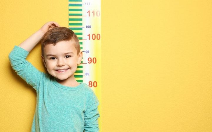 Bunda, ingin si kecil tumbuh tinggi dan sehat? Yuk, pelajari cara yang efektif dan aman untuk bantu anak tumbuh maksimal sejak dini.