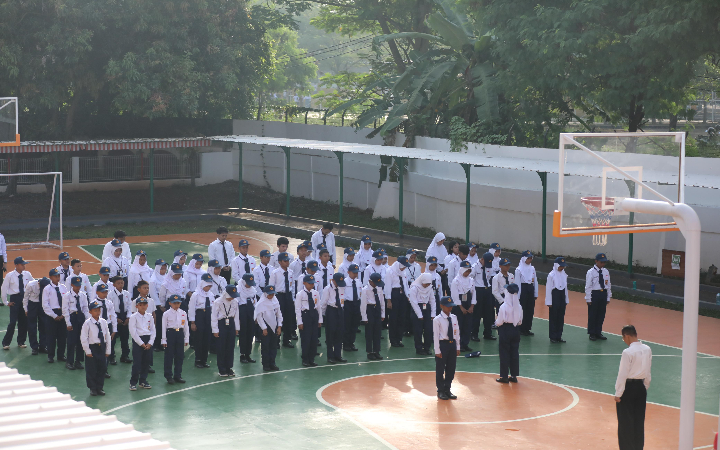 Sekolah Rakyat bukan sekadar fasilitas pendidikan. Program ini menjadi penopang hidup keluarga menengah ke bawah.