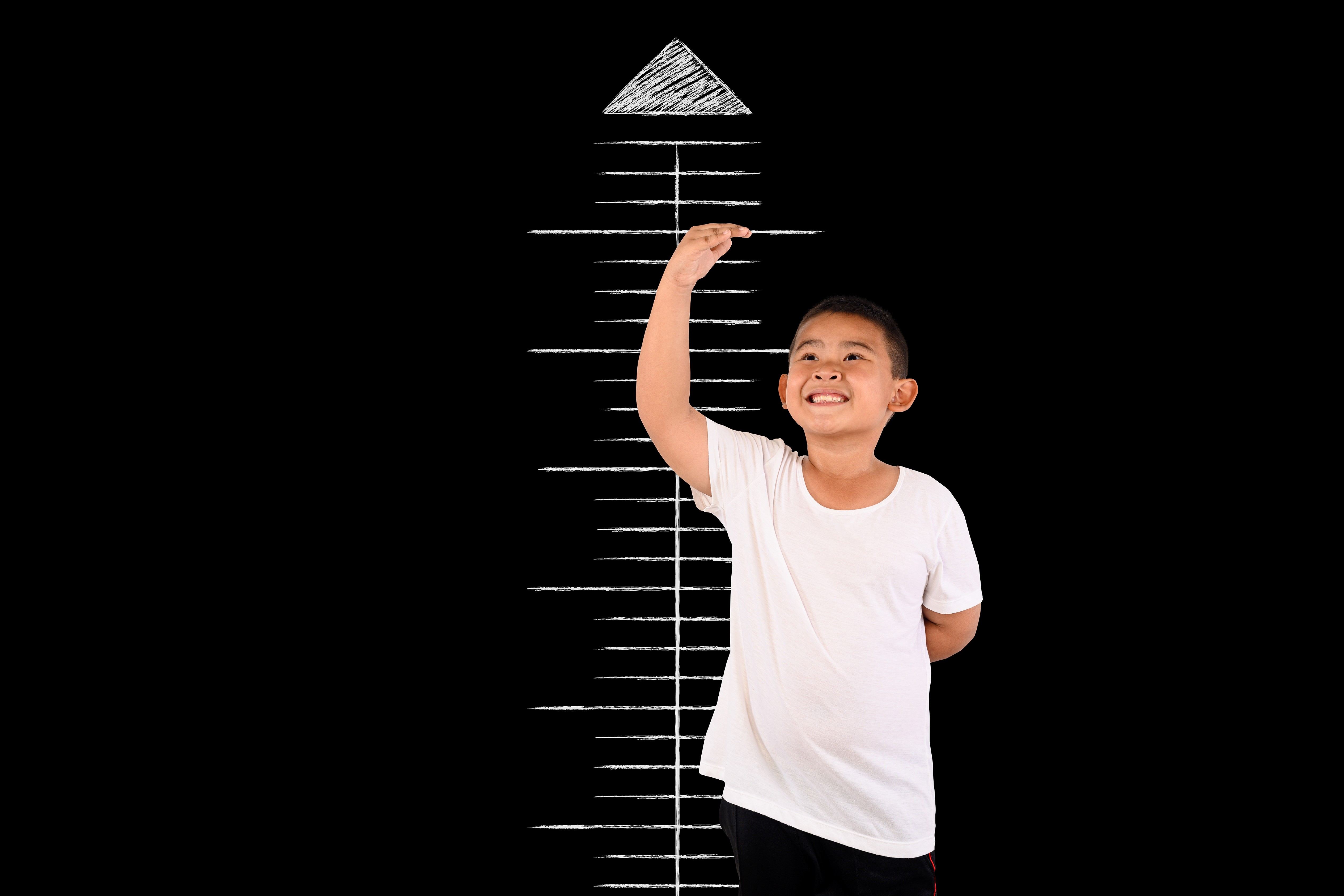 Ilustrasi pertumbuhan anak yang menggembirakan. (FREEPIK)